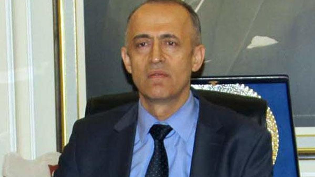 Valiler kararnamesinin şifreleri! Eşleriyle gündeme gelmişlerdi...
