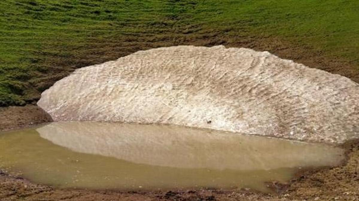 Su verilen Dipsiz Göl, doluyor