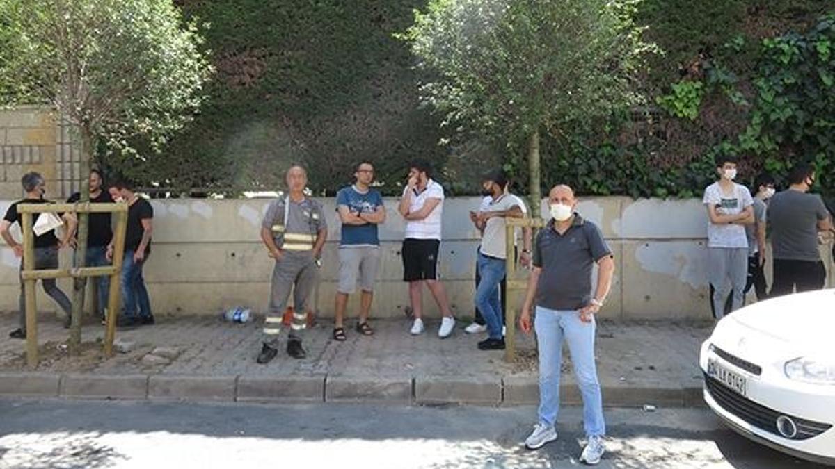 Ümraniye'de korku dolu anlar… Mahalleli sokağa döküldü!