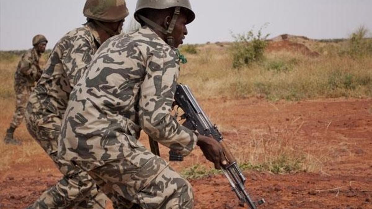 Mali'de askeri konvoya düzenlenen saldırıdan sonra 44 askerden haber  alınamıyor