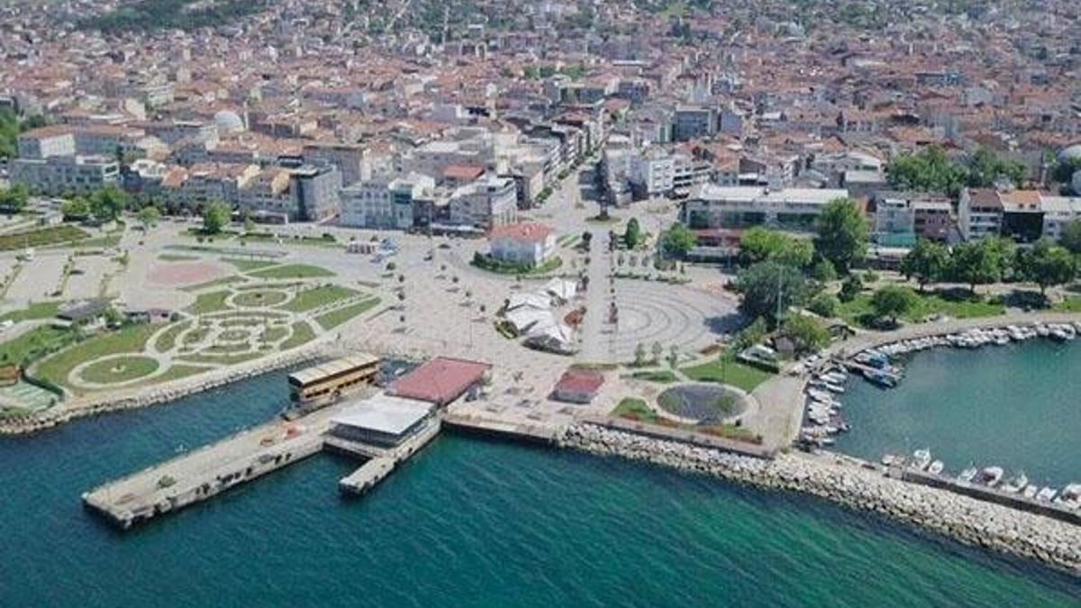Yalova'da maske takmak zorunlu oldu