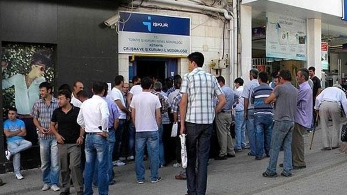 İŞKUR'dan önemli uyarı: İtibar etmeyin, hepsi ücretsiz