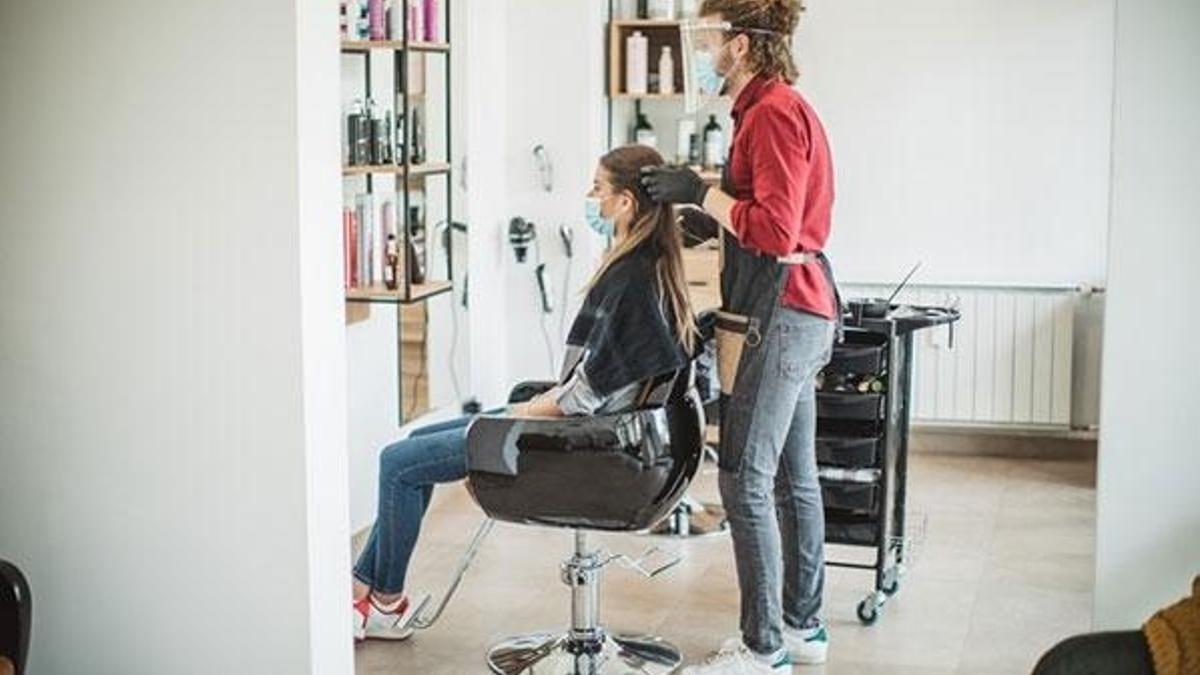Kuaför ve berberlere 'corona' zammı! Her mahallede farklı tarife...