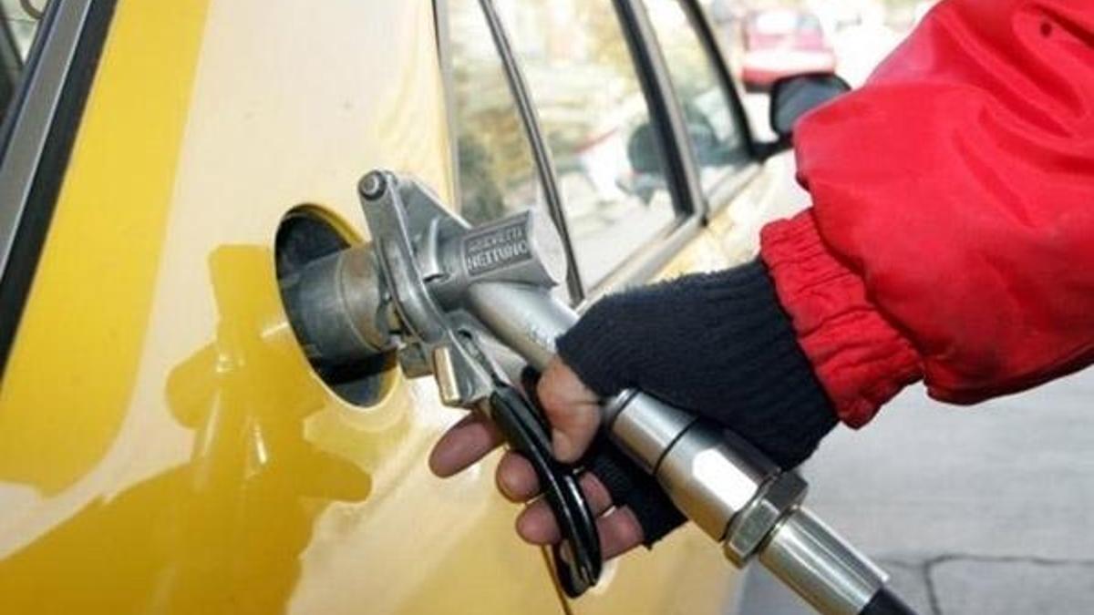 Benzine zam geldi! Bu geceden itibaren...