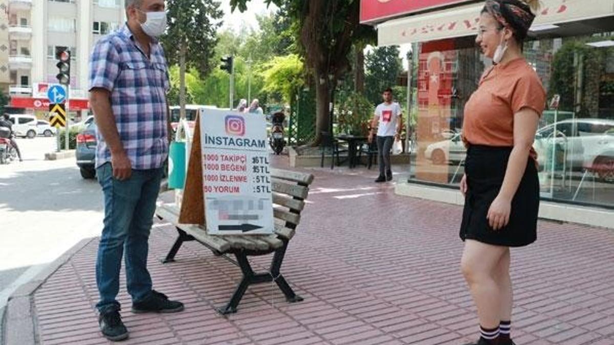 Sokakta tezgah açtı, günde 50 bin takipçi satıyor