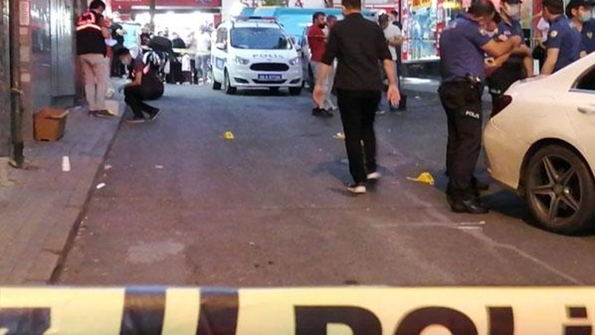 İstanbul'un göbeğinde korku dolu anlar! Biri çocuk 3 kişi yaralandı