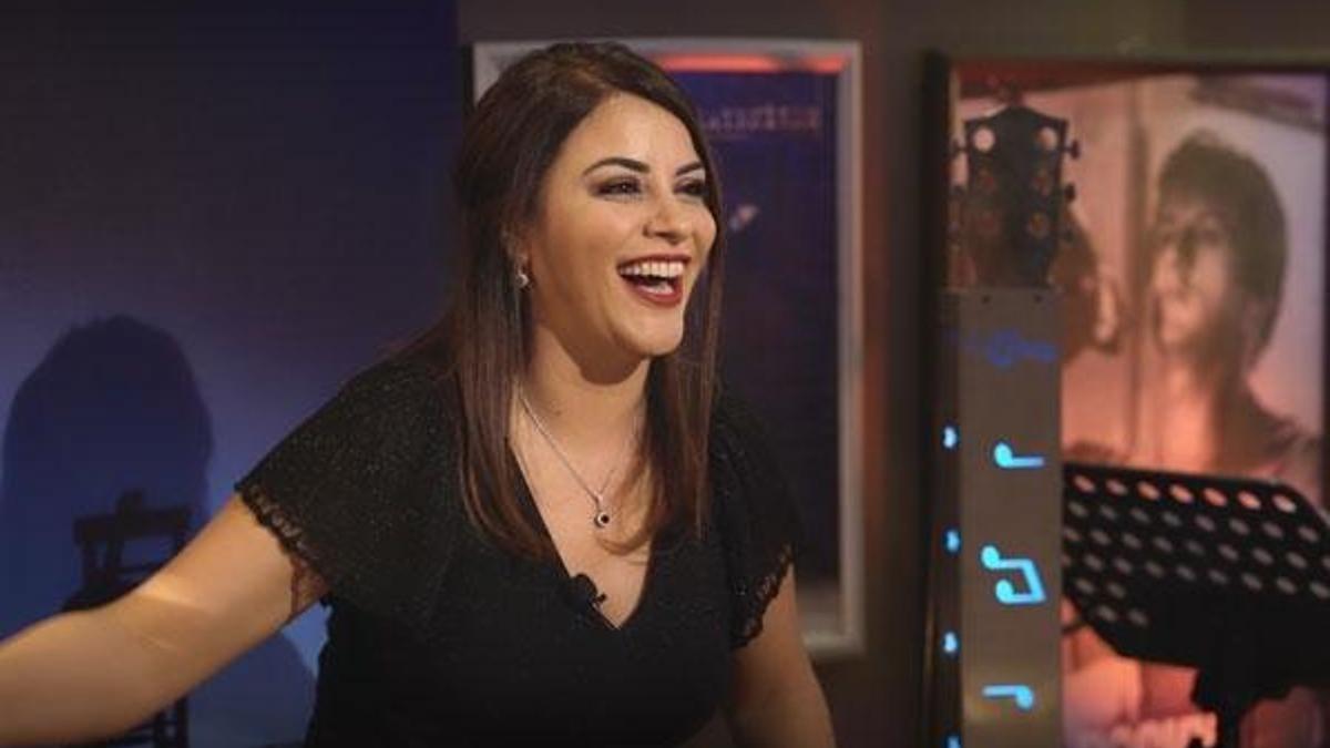 Zara’dan Çince şarkı performansı...