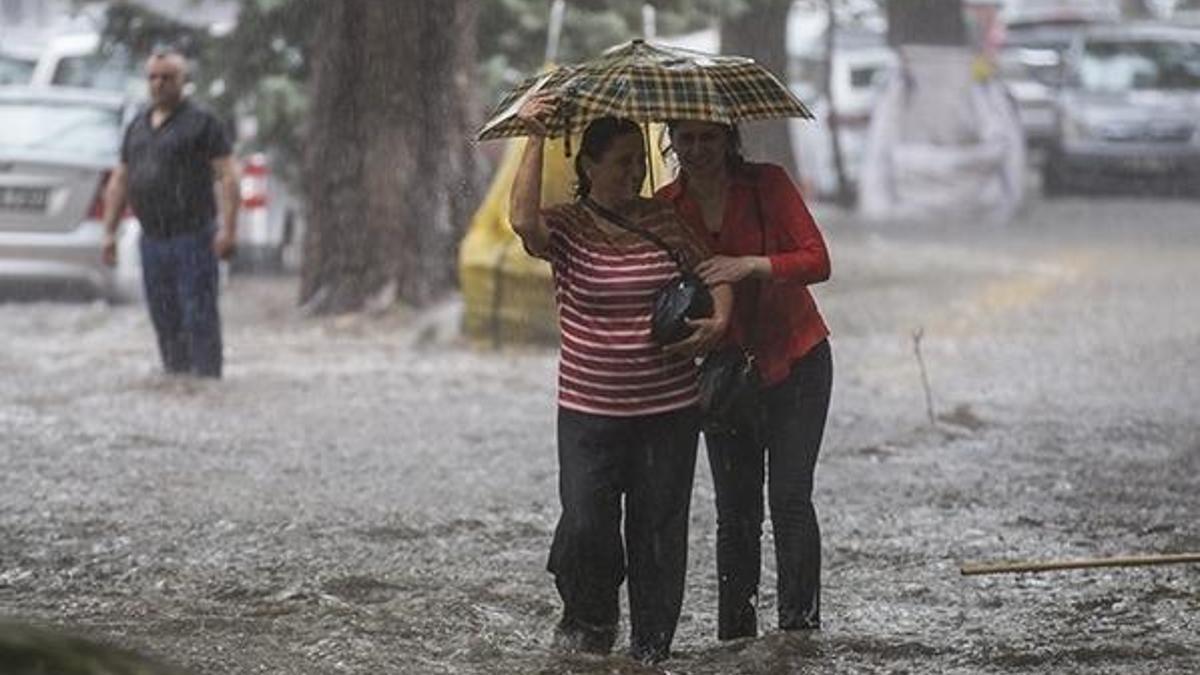 Meteoroloji'den "sağanak" uyarısı