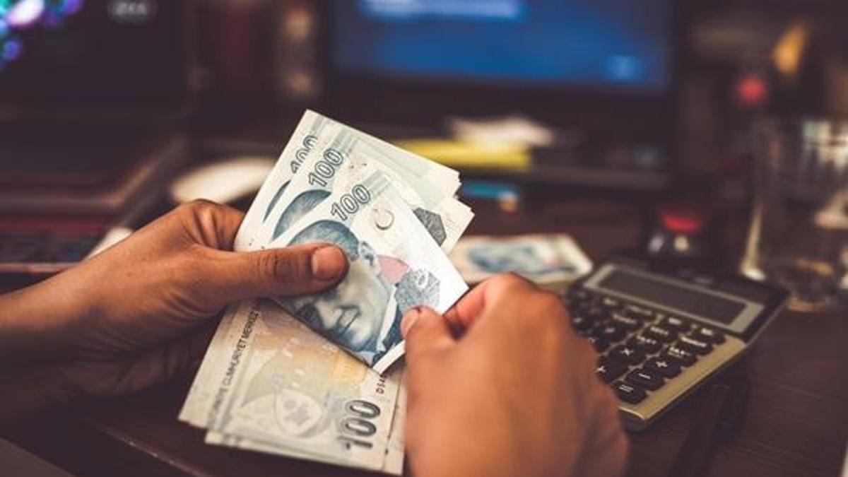 Emekli maaşlarına ne kadar zam geldi? Ne kadar emekli aylığı alırım? BAĞKUR ve SKK emekli maaş zammı