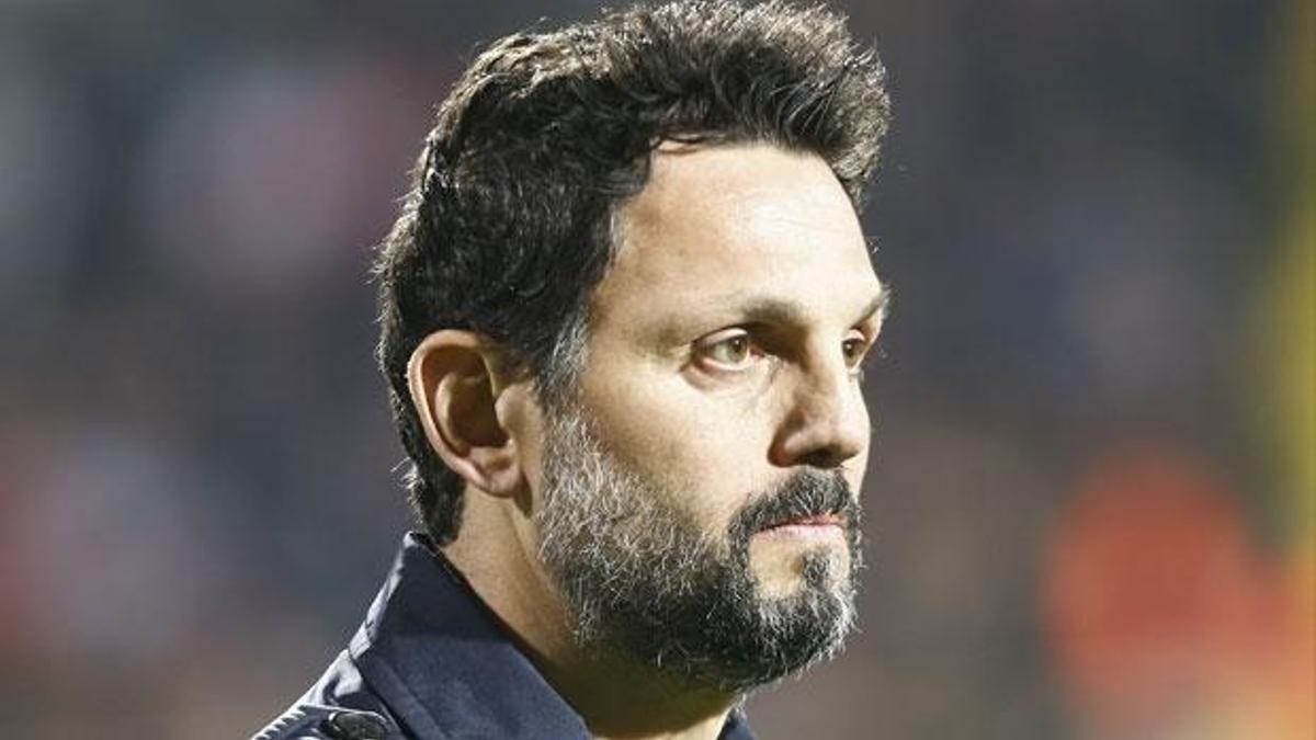 Fenerbahçe Erol Bulut'la resmen anlaşma sağladı