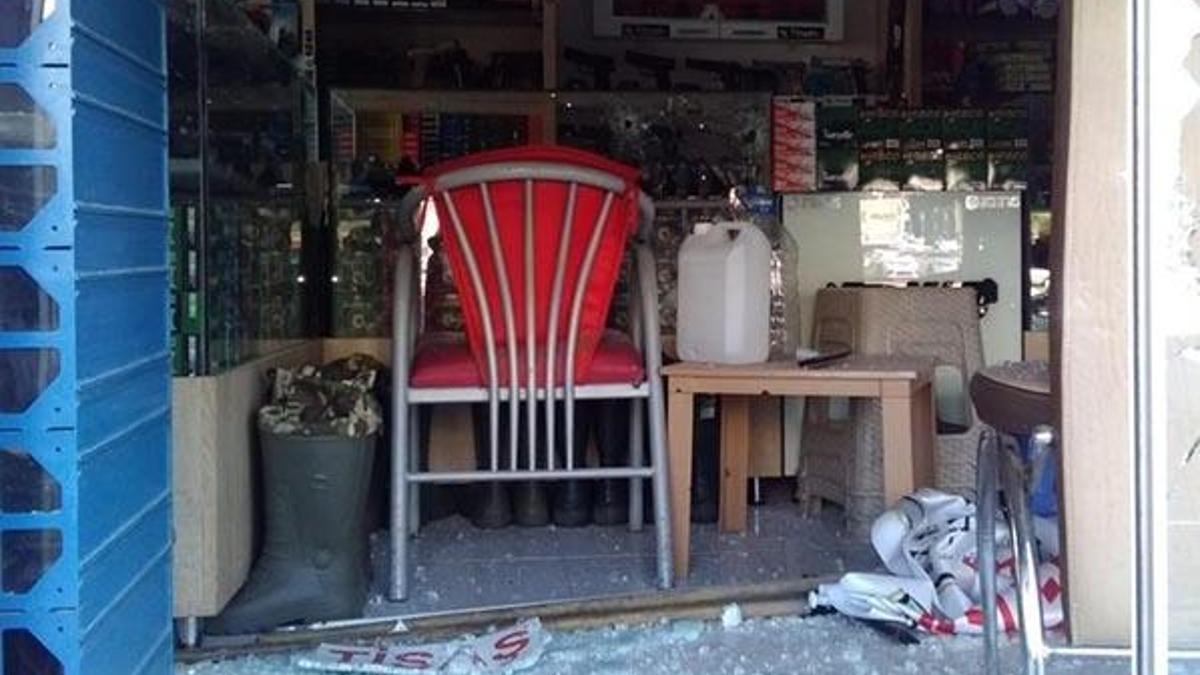 Kayseri'de silah dükkanı kurşunlandı