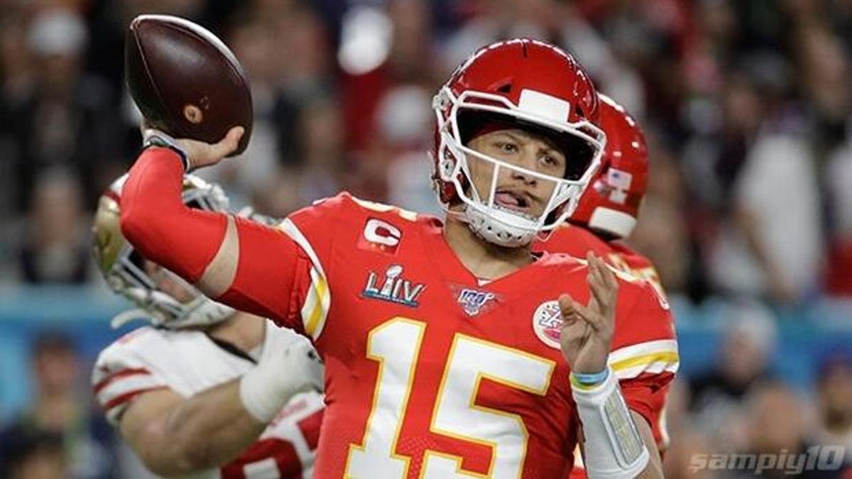 Kansas City Chiefs'ten oyun kurucusu Mahomes'e rekor sözleşme