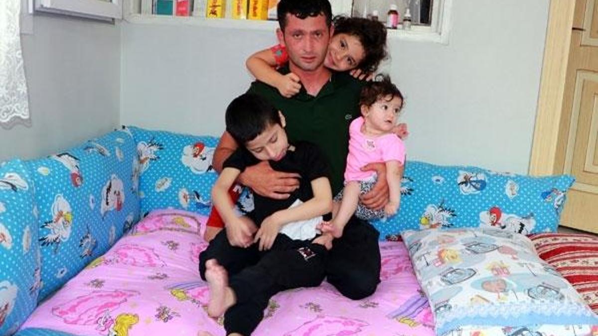 İşten çıkarılan belediye işçisi feryat etti