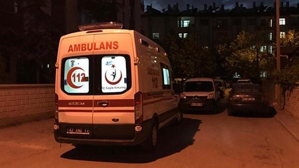 Birlikte yaşadığı kadını öldürüp intihar etti