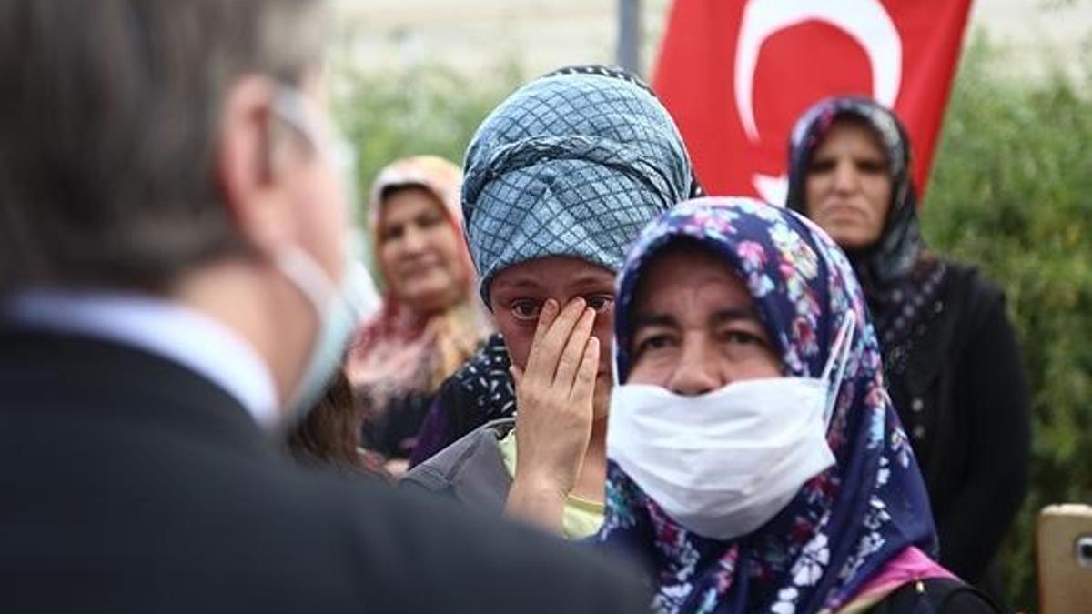 Valinin o sözü, okulunu bırakmak zorunda kalan Ayşenur'u gözyaşlarına boğdu