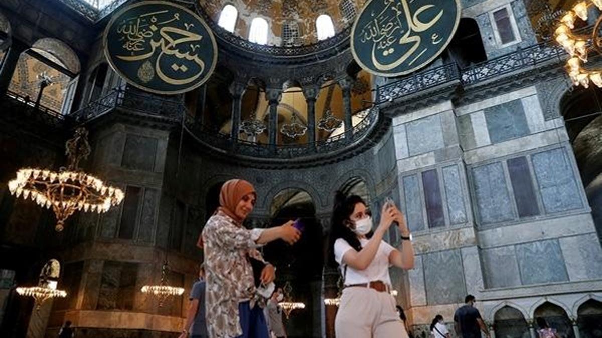 Dünyanın gözü kulağı Türkiye'de, ilk fotoğraflar geldi! Ayasofya...
