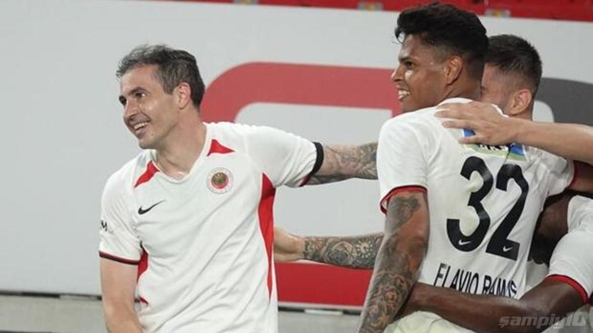 Bogdan Stancu kariyer rekoru kırdı!