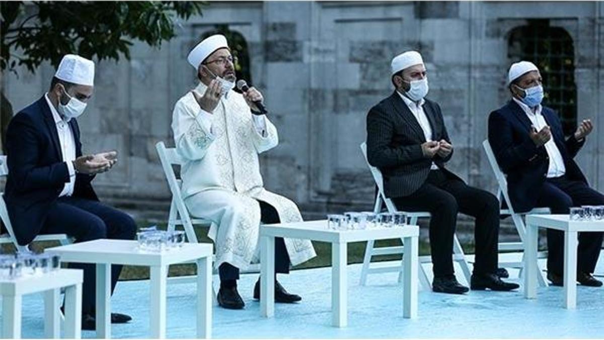 15 Temmuz şehidi Prof. Dr. İlhan Varank kabri başında anıldı