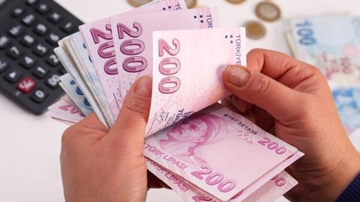 Memur ve emeklilere ne kadar zam yapılacak?