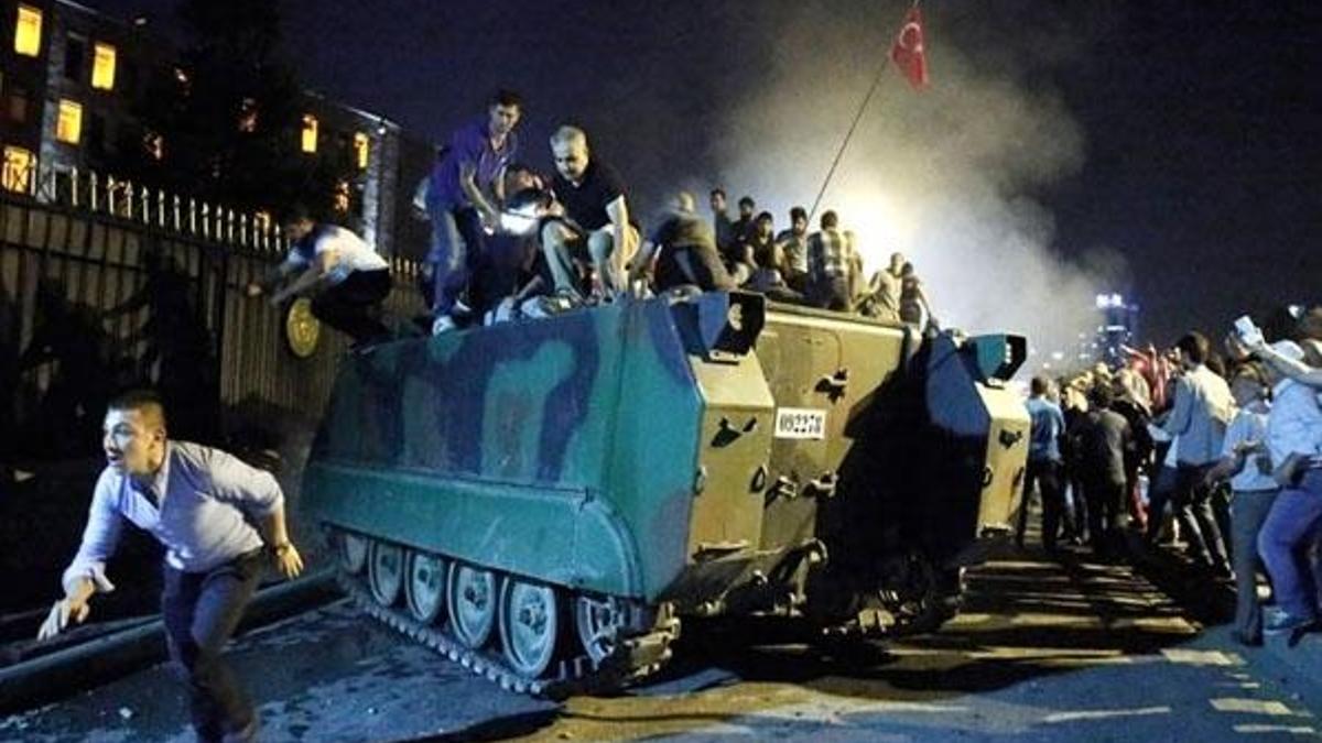 15 Temmuz sözleri ve mesajları 2020 – Kısa, uzun, anlamlı 15 Temmuz destanını kutlama ve anma sözleri (15 Temmuz Demokrasi ve Milli Birlik Günü kutlama mesajı)