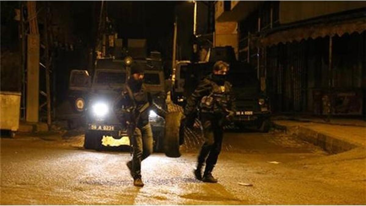 Siirt'te teröristlerle çatışma; 2 şehidimiz var