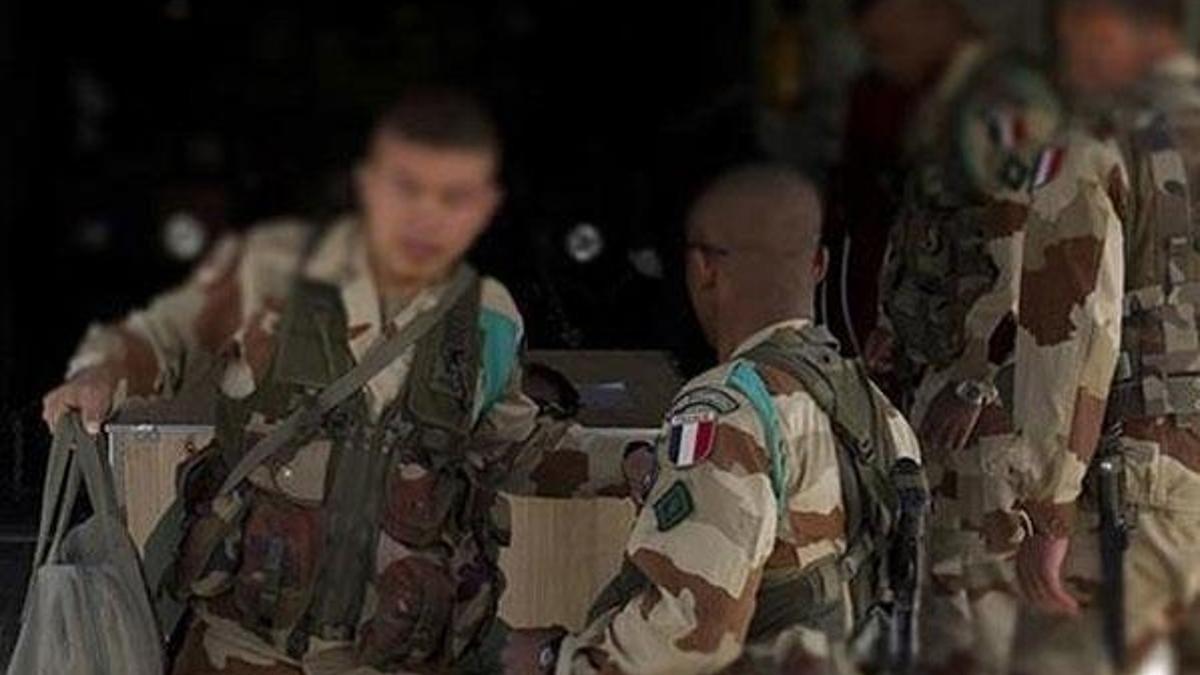 Fransızlar Suriye'deki tarihi eserleri çalıyor