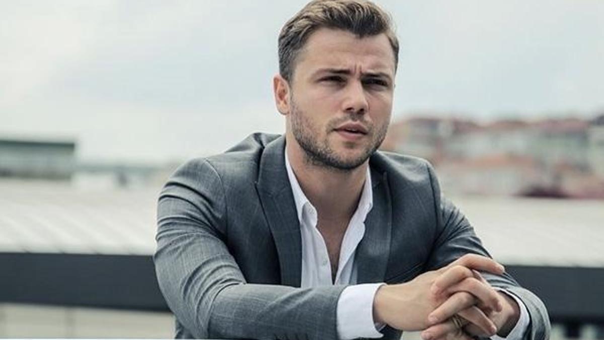 Tolga Sarıtaş’ın yeni dizisi Arıza’dan ilk görüntüler geldi! Tolga Sarıtaş kimdir, nereli? Tolga Sarıtaş boyu ve yaşı