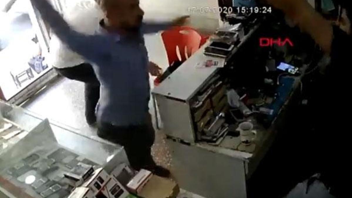 İş yerinde ortalık bir anda karıştı