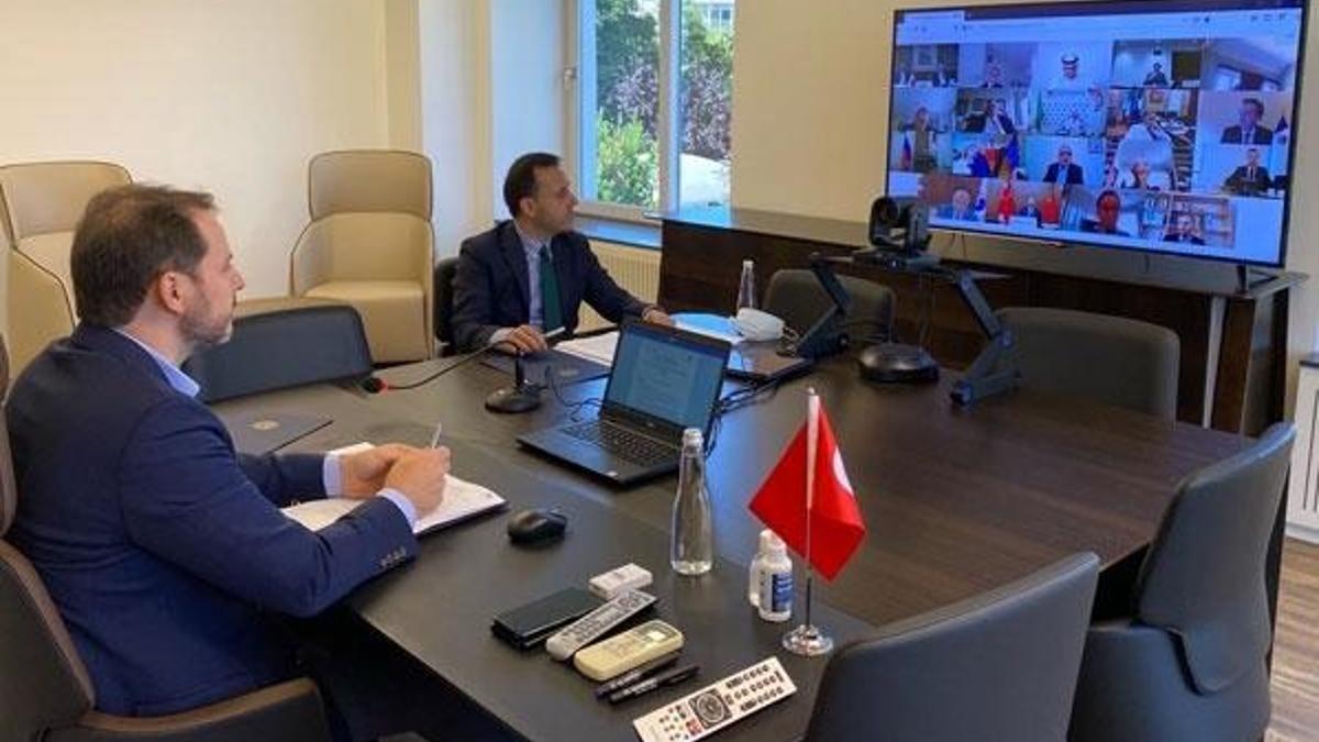 Bakan Albayrak G-20'deki mevkidaşları ile görüştü