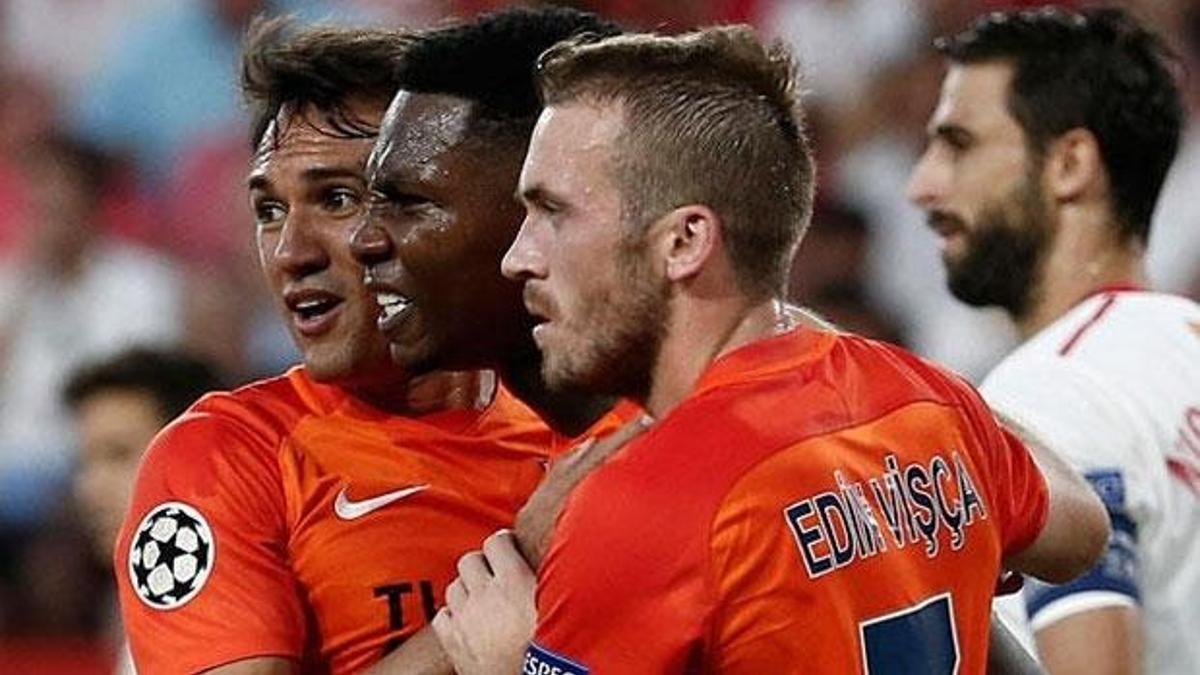 Eljero Elia, Başakşehir'den ayrılacağını resmen açıkladı!