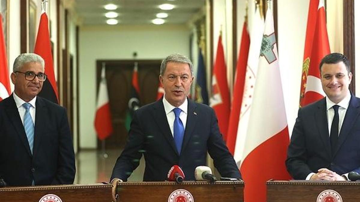 Bakan Akar'dan flaş çağrı! 'Hafter'e desteğin bir an önce kesilmesi elzemdir'