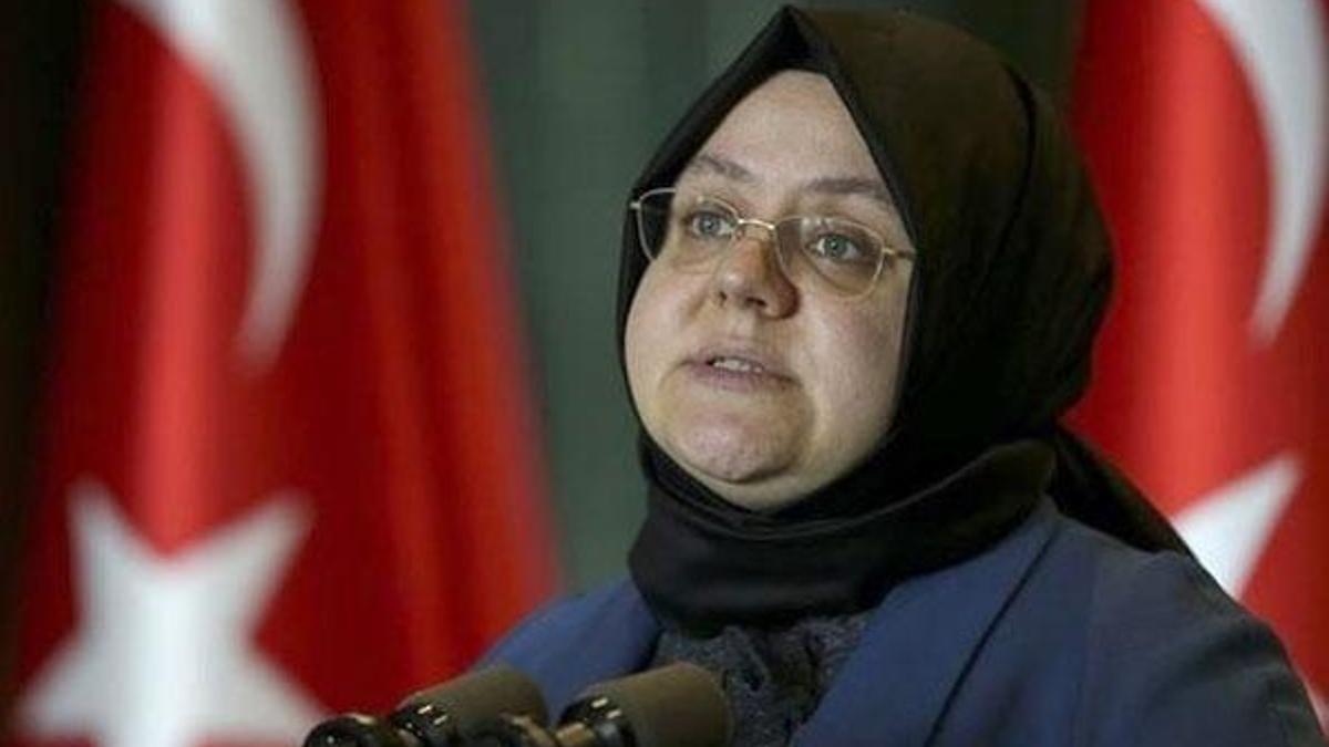 Bakan Selçuk'tan "kadına şiddetle mücadele" paylaşımı