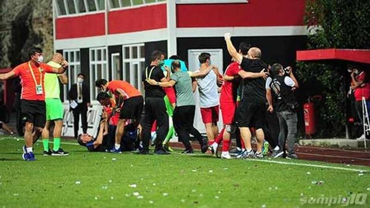 Fatih Karagümrük - Akhisarspor maç sonucu: 3-3