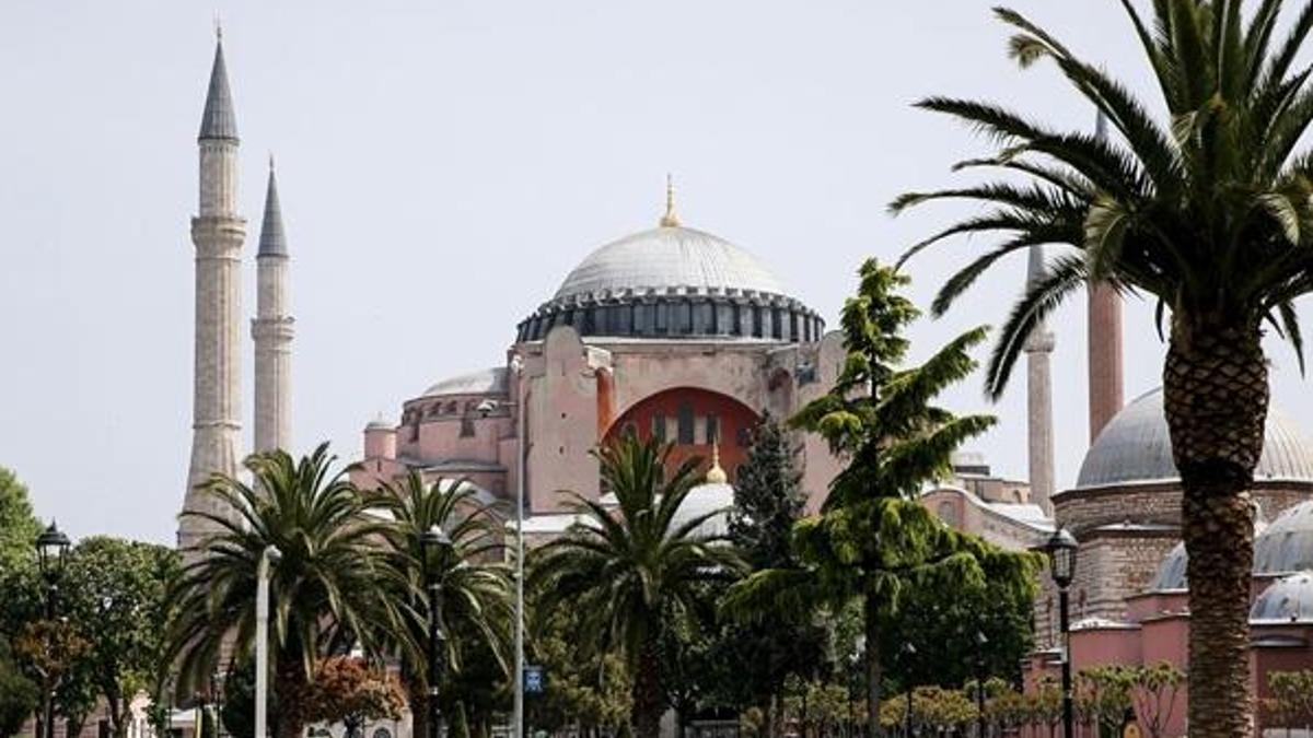 Ayasofya davetiye listesi belli mi? Ayasofya camii açılış ve kapanış saati kaç?