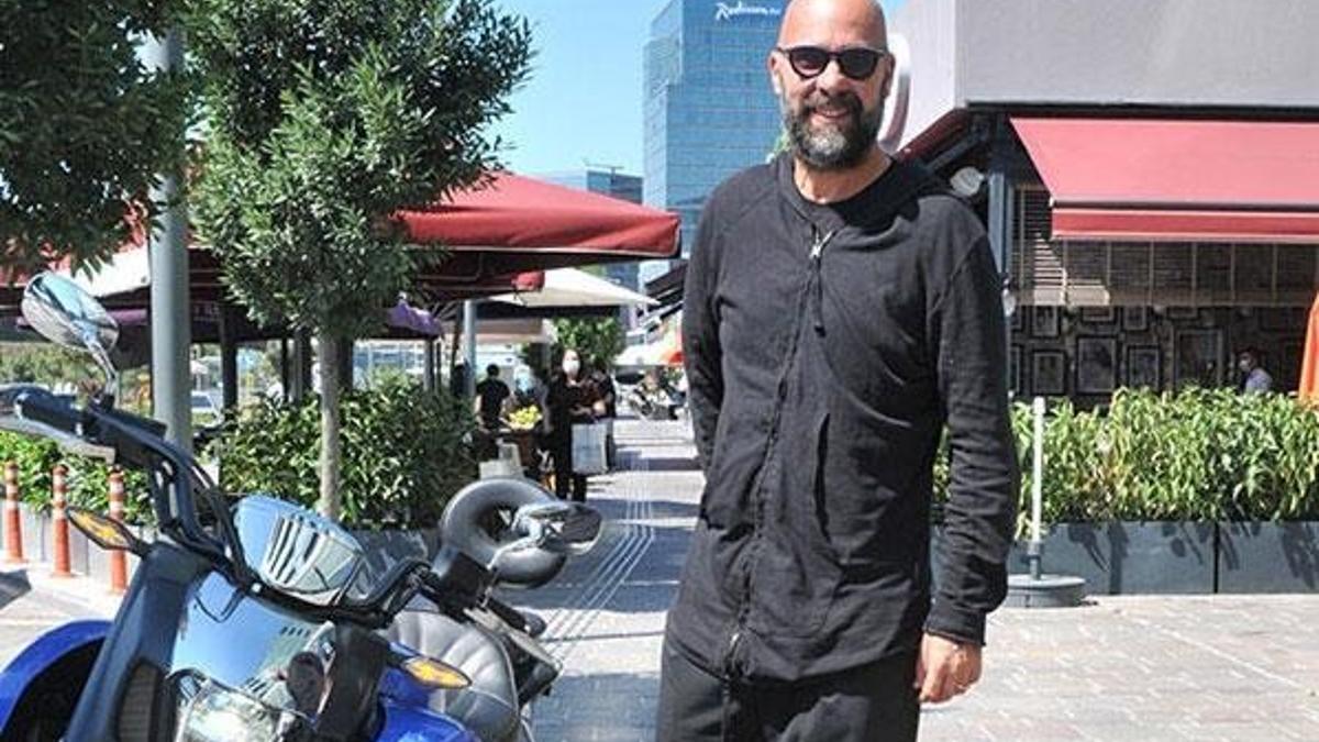 Motosiklet tutkunu Esat Yontunç