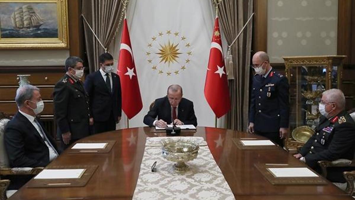 Cumhurbaşkanı Erdoğan, Yüksek Askeri Şura kararlarını onayladı