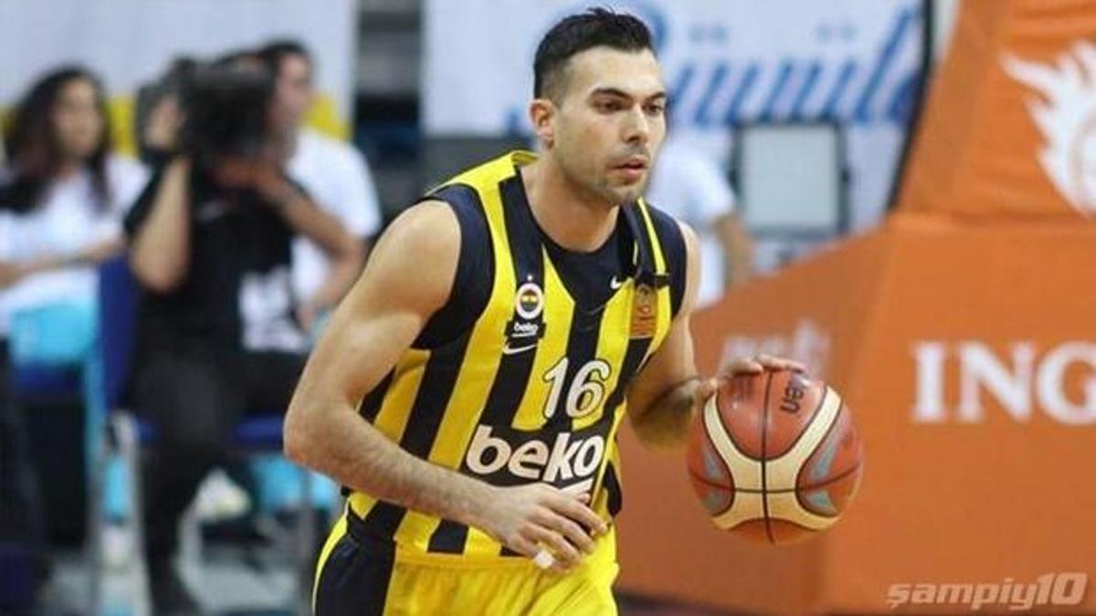 Fenerbahçe Beko'da Sloukas takımdan resmen ayrıldı