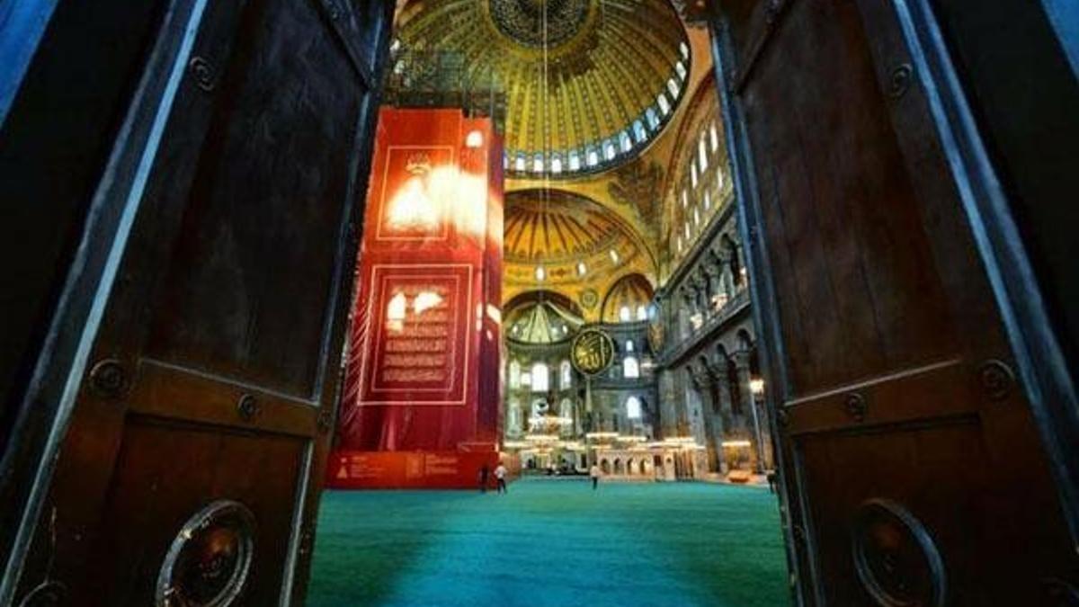 Ayasofya şiiri | Nazım Hikmet, Arif Nihat Asyalı, Cengiz Numanoğlu, Mehmet Akif Ersoy’un Ayasofya şiirleri…