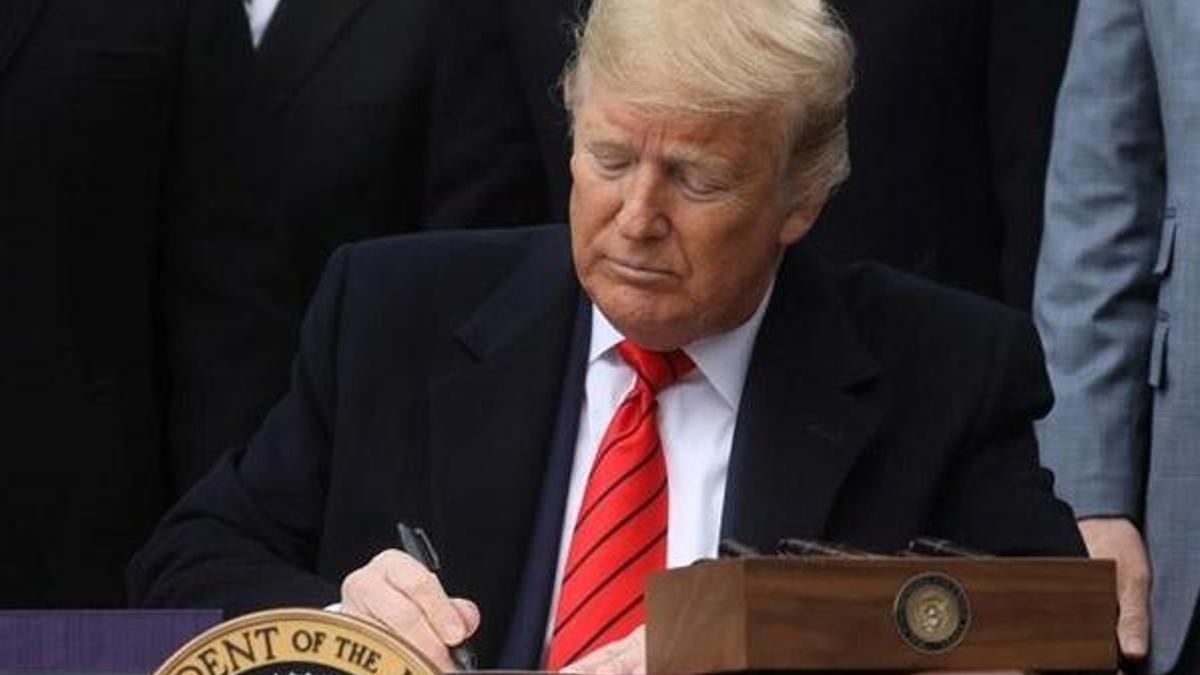 ABD Başkanı Trump 4 kritik kararname imzaladı!