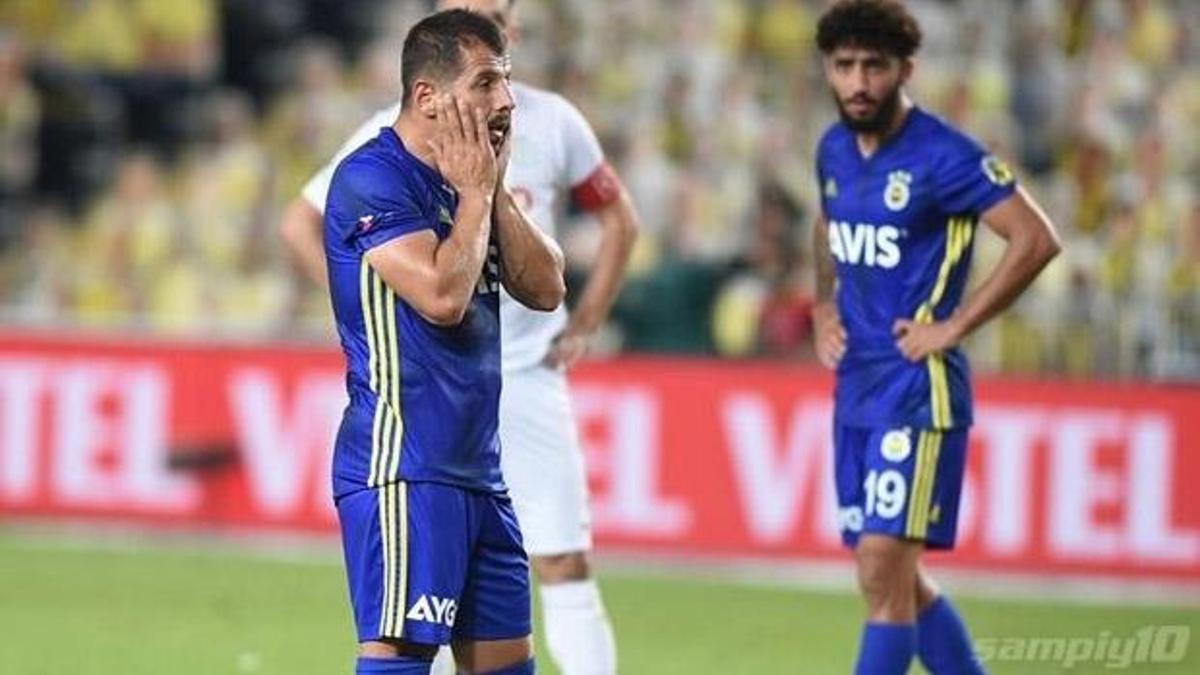 Futbolu bırakan Emre Belözoğlu'ndan ilk açıklama!