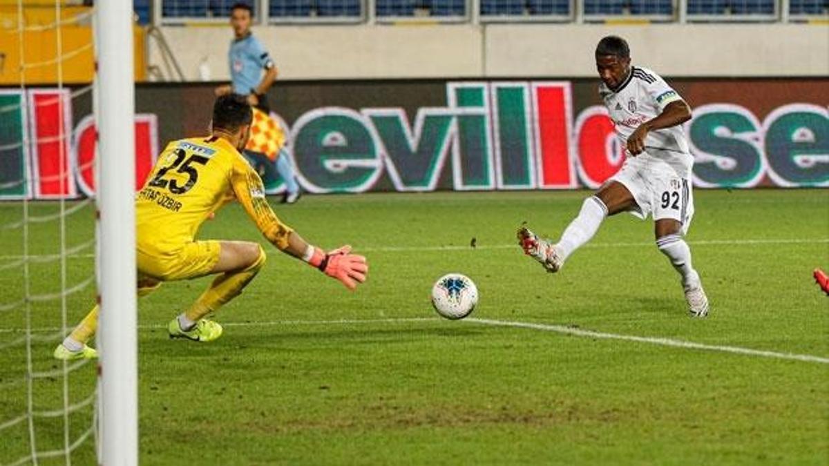 Beşiktaş 3-0 kazandı ligi 3. bitirdi