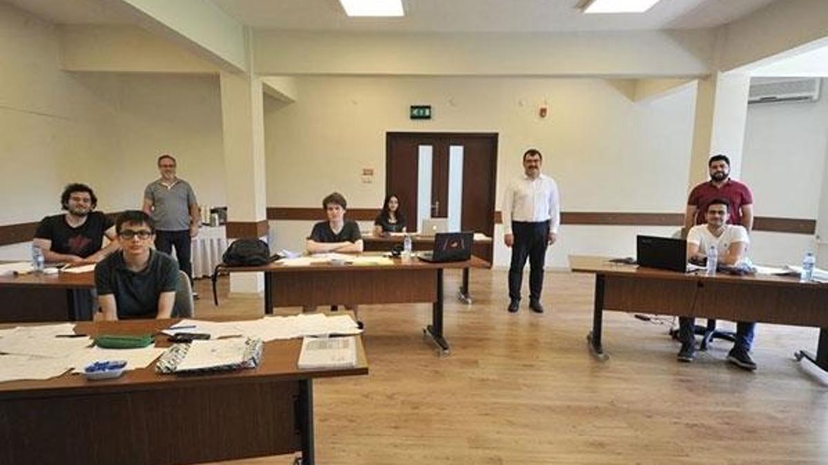 TÜBİTAK 4. Avrupa Fizik Olimpiyatları'nda 5 ödül kazandı