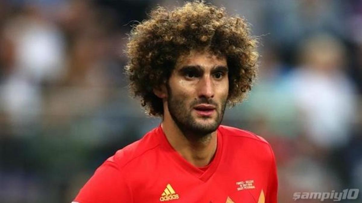Marouane Fellaini 8 dakikada 3 kafa golü atarak tarihe geçti!