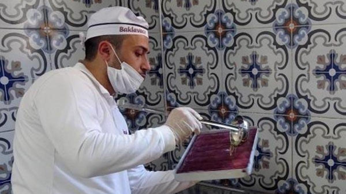 Diyabet hastaları için 'mor baklava' üretti
