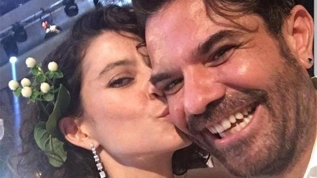 Beren Saat'ten aşk dolu paylaşım
