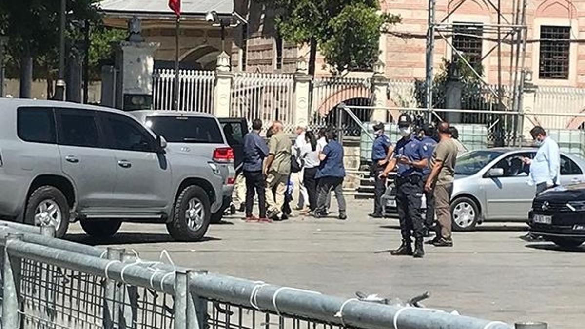 ABD Büyükelçisi Satterfield, Ayasofya'nın ardından Rüstempaşa Camii'ni gezdi