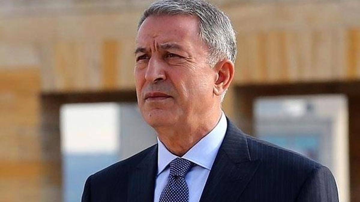 Bakan Akar: Türkiye Cumhuriyeti'nin kurumları dışında hiç kimsenin söz söylemeye hakkı yoktur