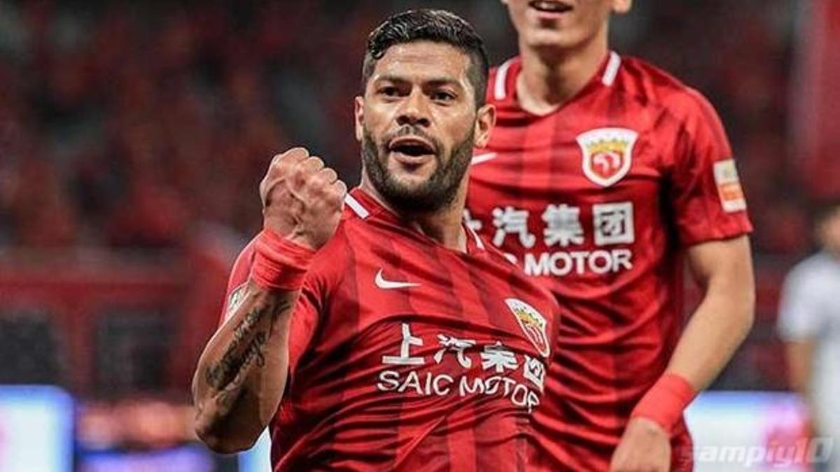 Süper Lig'de Hulk bombası!