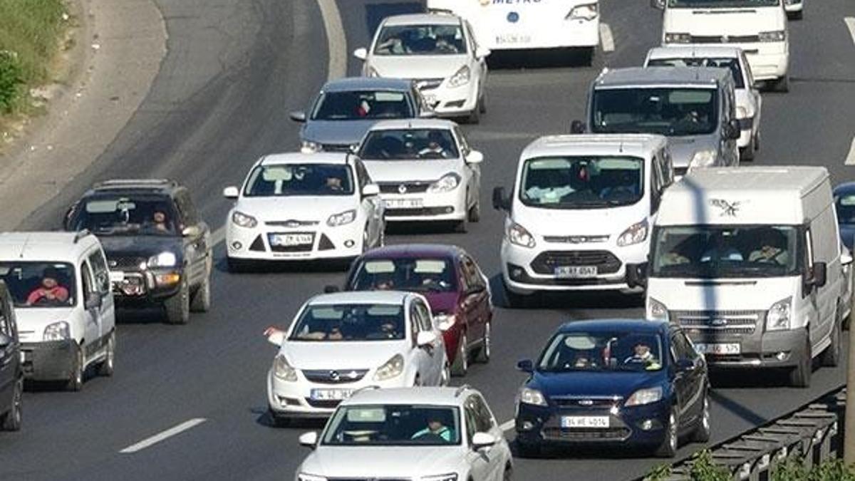Tatilcilerin İstanbul'a dönüş yolculuğu başladı