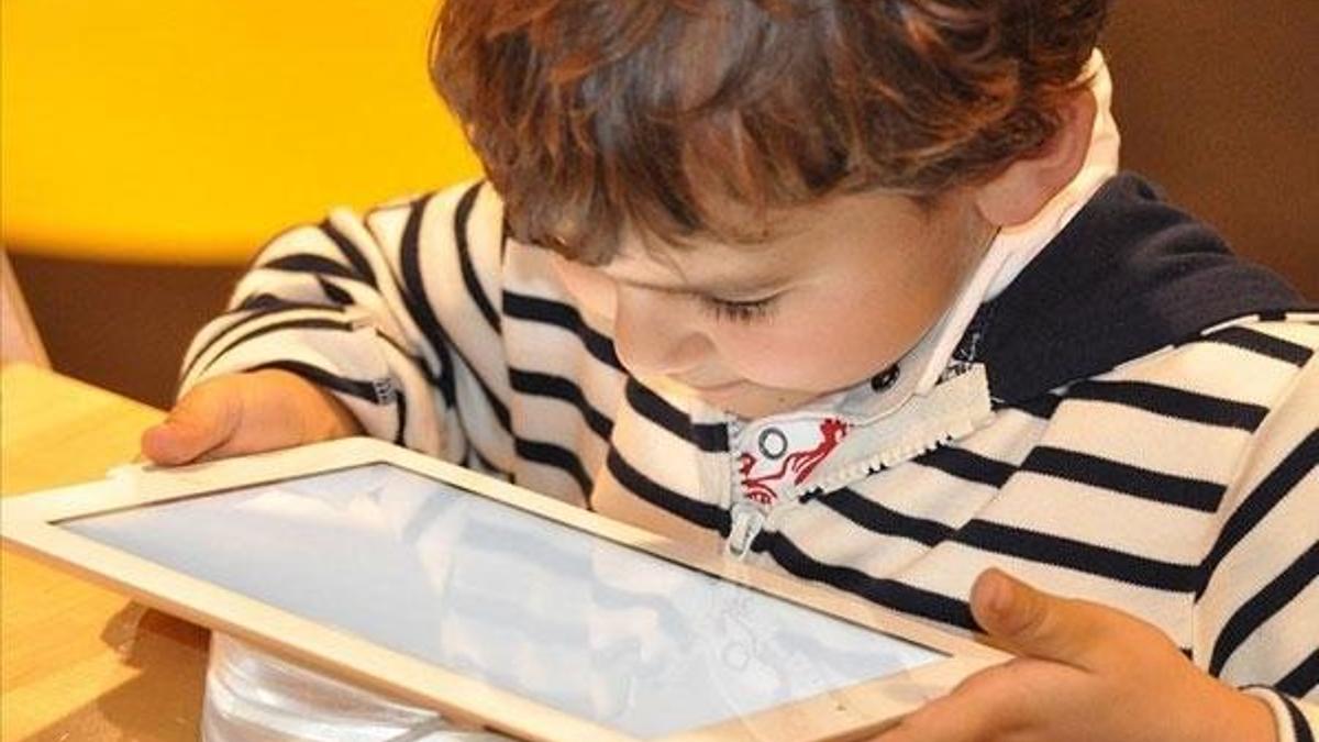 "Teknolojiyi kontrolsüz kullanan çocuklar obez oluyor" uyarısı